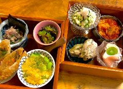 麹たっぷりの様々な料理を味わえるメニュー