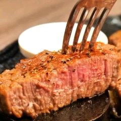 ハラール認証取得済みのA5和牛のステーキ