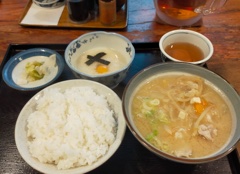 Buta-jiru set meal with a variety of ingredients and a gentle taste