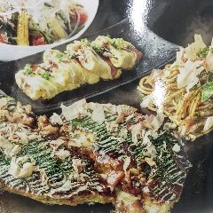 お好み焼き、とん平焼き、サラダ＋一品