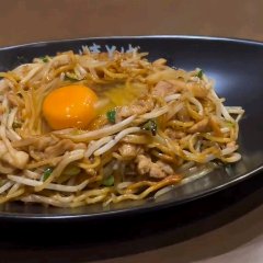 焼きそば専門店の焼きそば