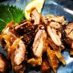 ひね鶏(卵を産む役目を終えた親鶏)を使った素揚げ