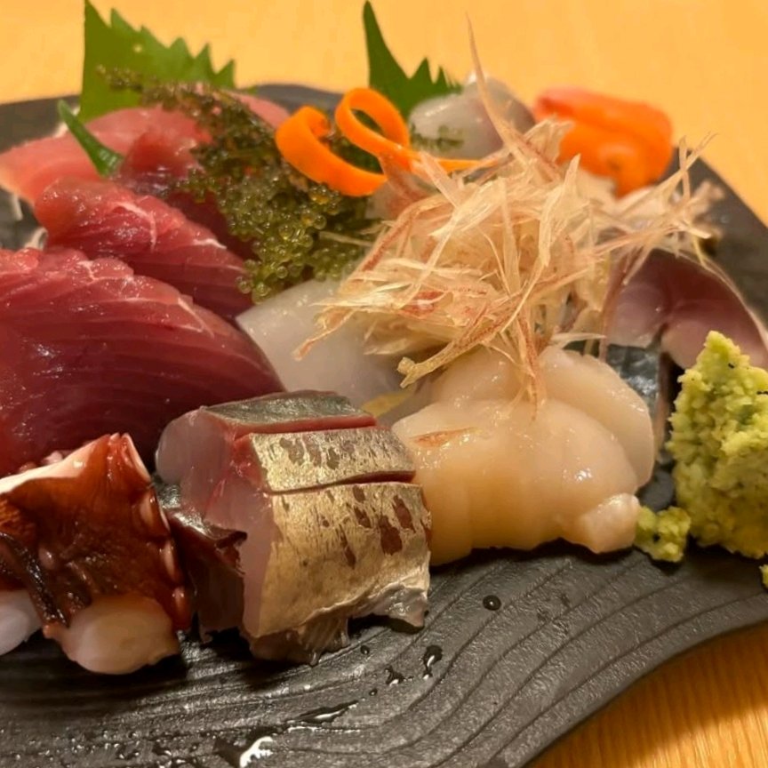 刺身の盛り合わせ