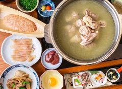 在隐秘的小店享用博多水炊套餐