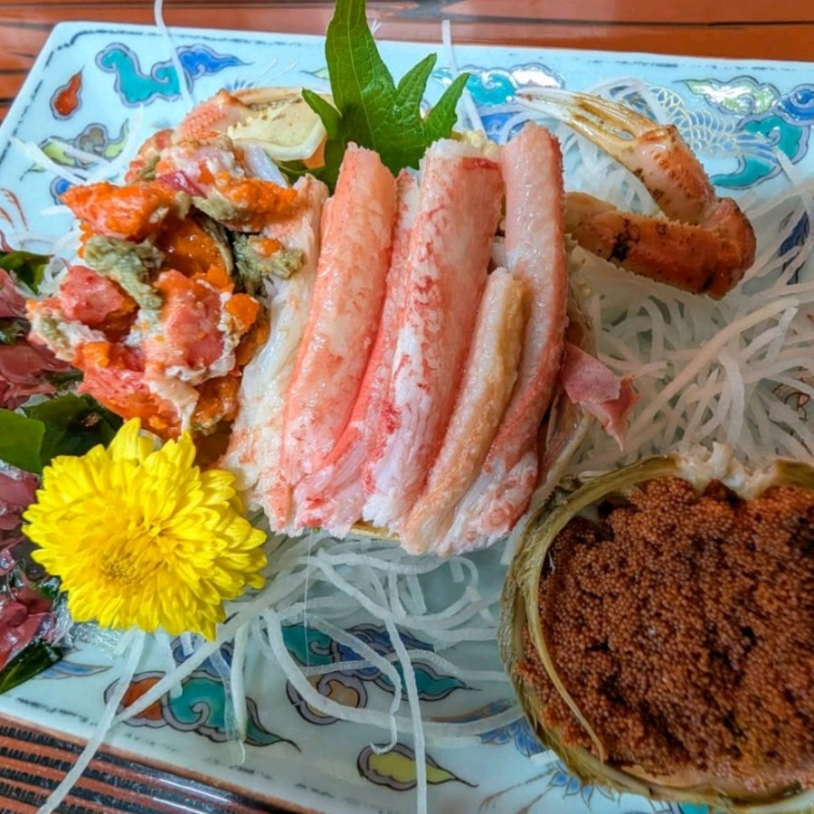 親ガニの甲箱盛り