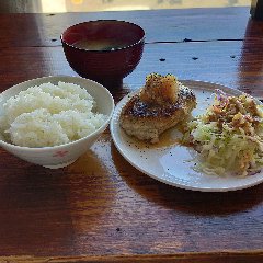 Set meal featuring hamburg steak made with Agu pork