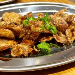 若鶏または親鶏を揚げたパリパリ食感の今治焼き鳥