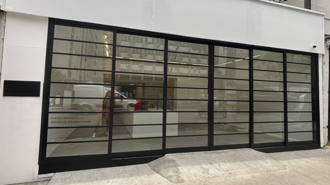 Fachada da Yehudi Hollander - Pappi