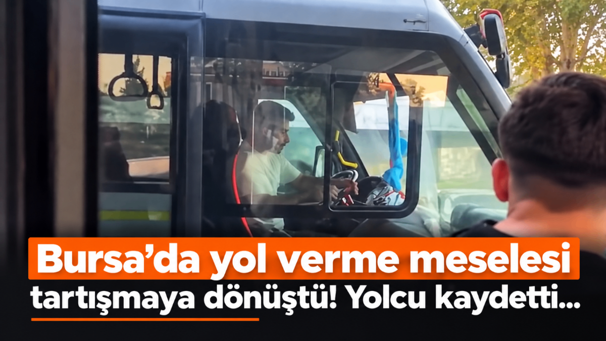 Bursa'da yol verme kavgası! Şoförlerin tartışması kamerada...