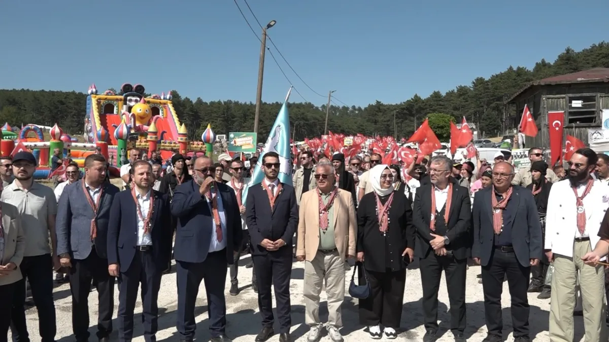 Türkiye’nin dört bir yanından gelen giresunlular Bursa’da buluştu
