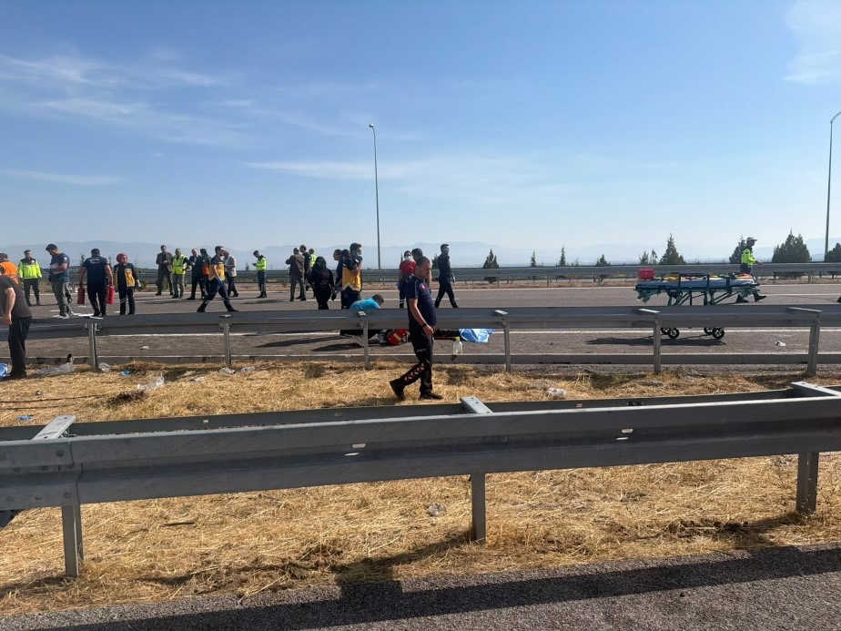 Manisa’da katliam gibi kaza! Çok sayıda can kaybı var…