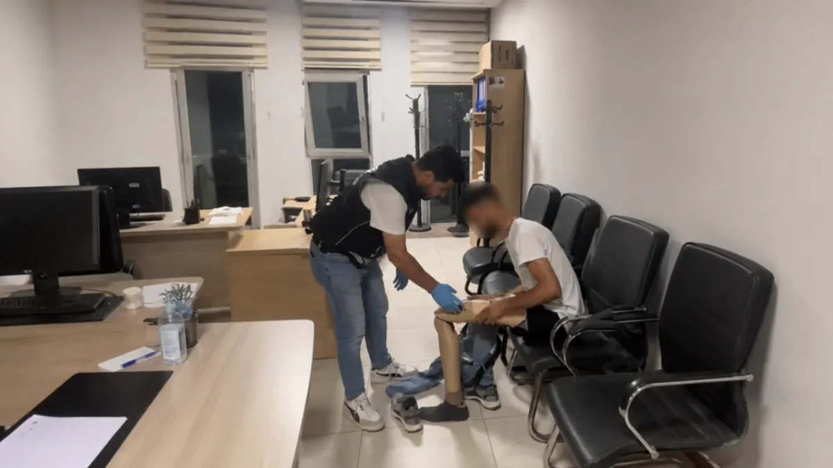 Bursa’da protez bacağından uyuşturucu çıktı: 830 gram metamfetamin ele geçirildi