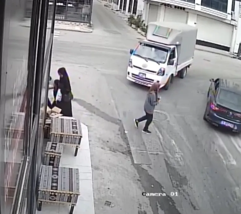 Yıldırım’da kamyonet dehşeti kamerada