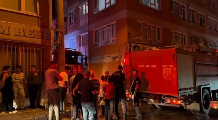Bursa'da ev yangını can aldı! Oğlunun ölüm haberini alan babanın feryadı yürek burktu
