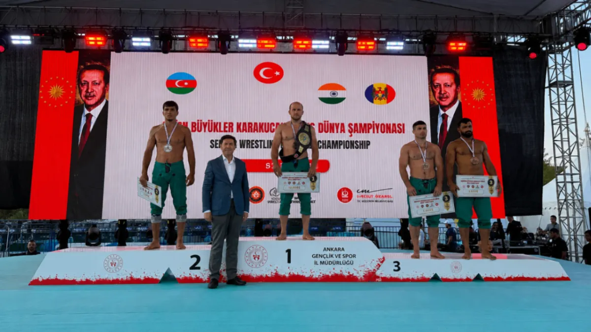 Büyükşehir Belediyesporlu Fazlı Eryılmaz dünya şampiyonu