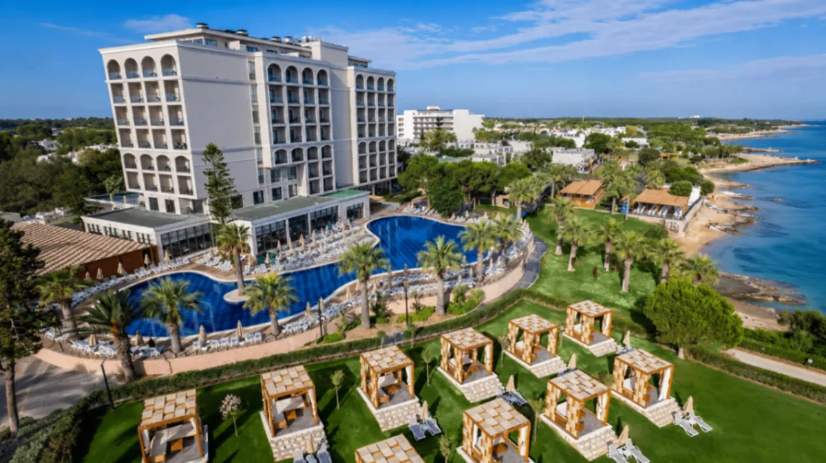 Otel ve plaj işletmelerinde yeni dönem: Resepsiyon ve cankurtaran zorunluluğu geliyor