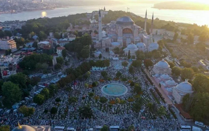 Ayasofya Camii, 6 yıl önce bugün ibadete açıldı