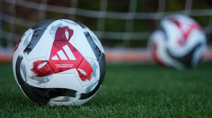 Süper Lig'de teknik direktör operasyonu! İşte gelenler ve gidenler...