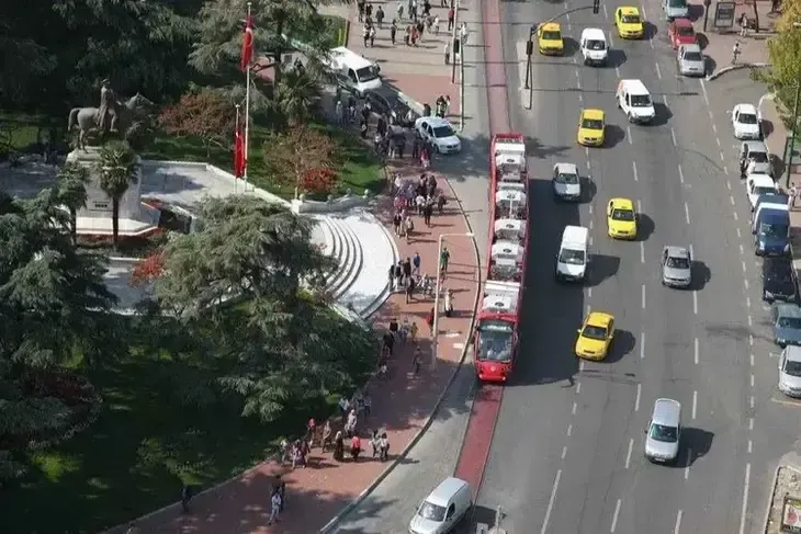 Bursa’da 30 Ağustos’ta trafik düzenlemesi: Bu yollar geçici olarak kapanacak