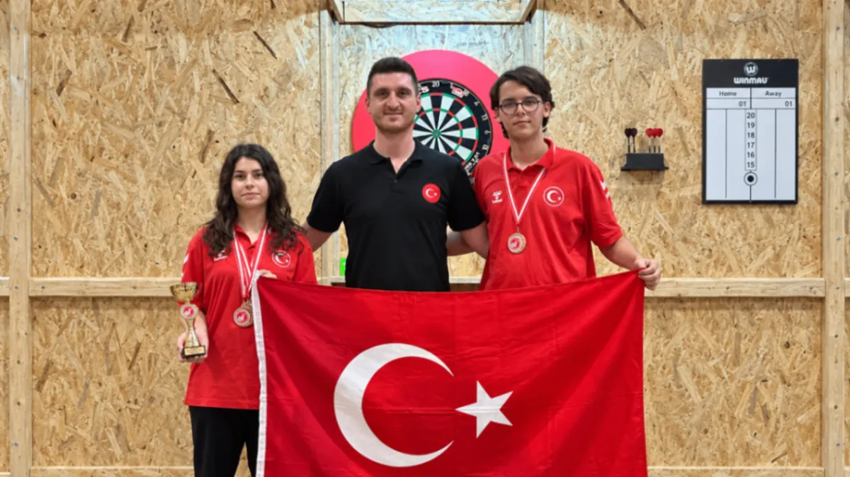 Yıldırımlı dartçılardan milli gurur