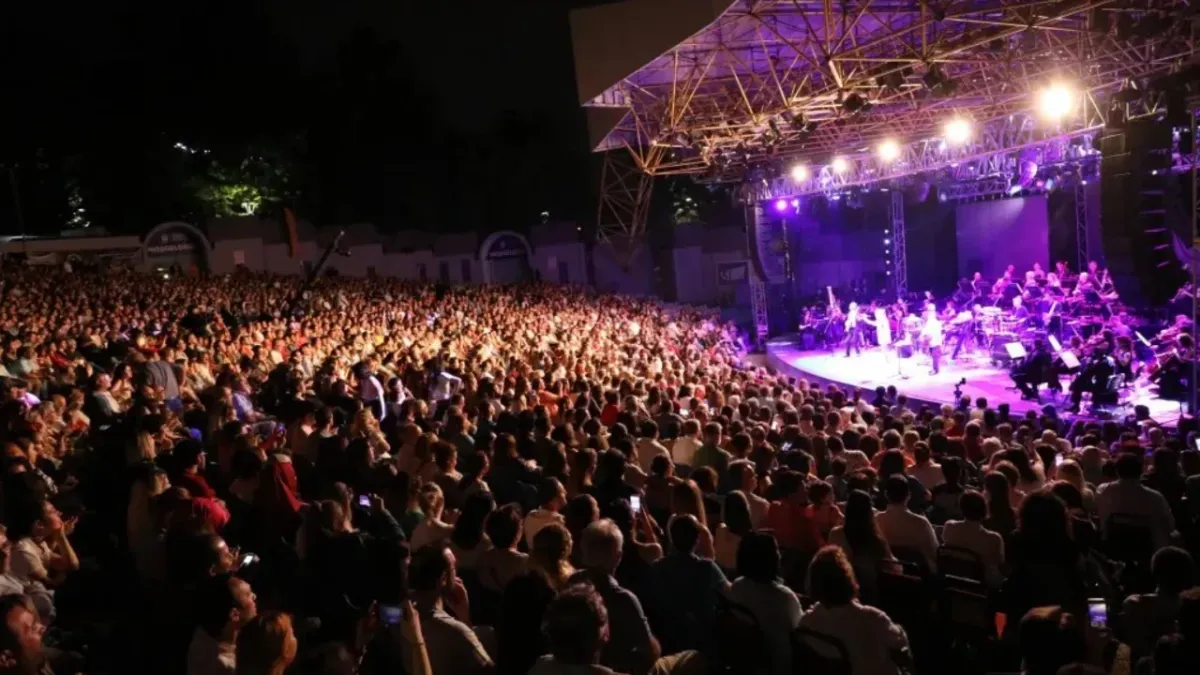 Bursa’da eylül konser takvimi belli oldu: Ajda Pekkan’dan Hadise’ye yıldızlar geçidi