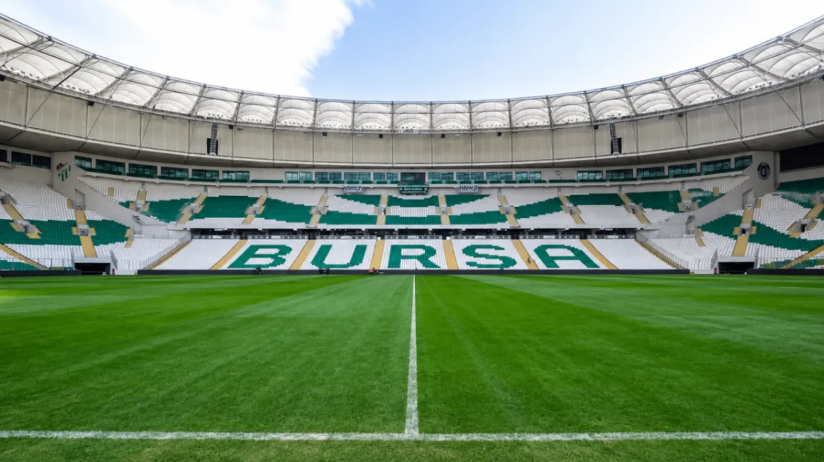 Bursastore’dan taraftarı şaşırtan ürün: VİP deri koltuk satışta