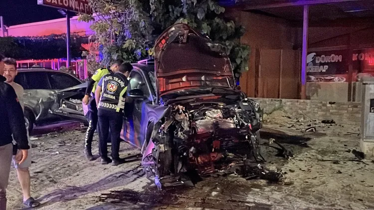 Bursa Nilüfer’de feci kaza: Cip ile çarpışan otomobildeki 2 güvenlik görevlisi yaşamını yitirdi