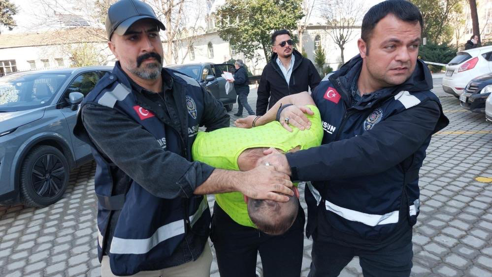 Eski eşinin dedesini öldürüp 4 gün bodrumda sakla