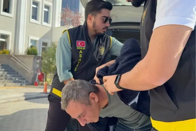 Bursa’daki yaşlı çiftin ölümünde yeni gelişme! Üst komşu adliyede...