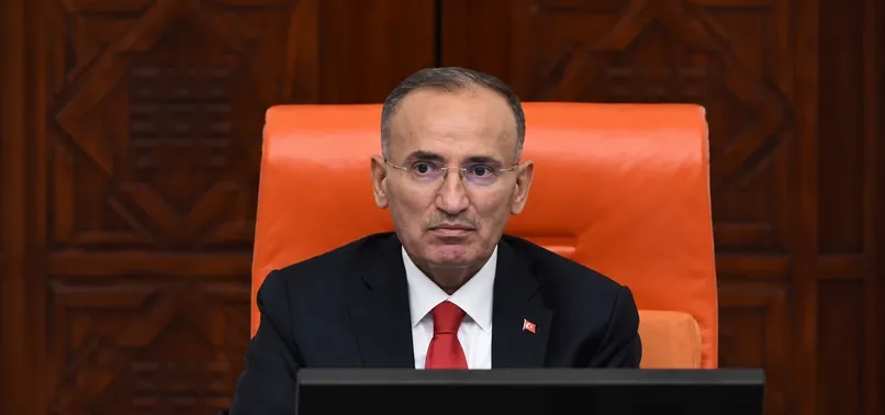 TBMM’de dikkat çeken istifa! Bekir Bozdağ görevini bıraktı...