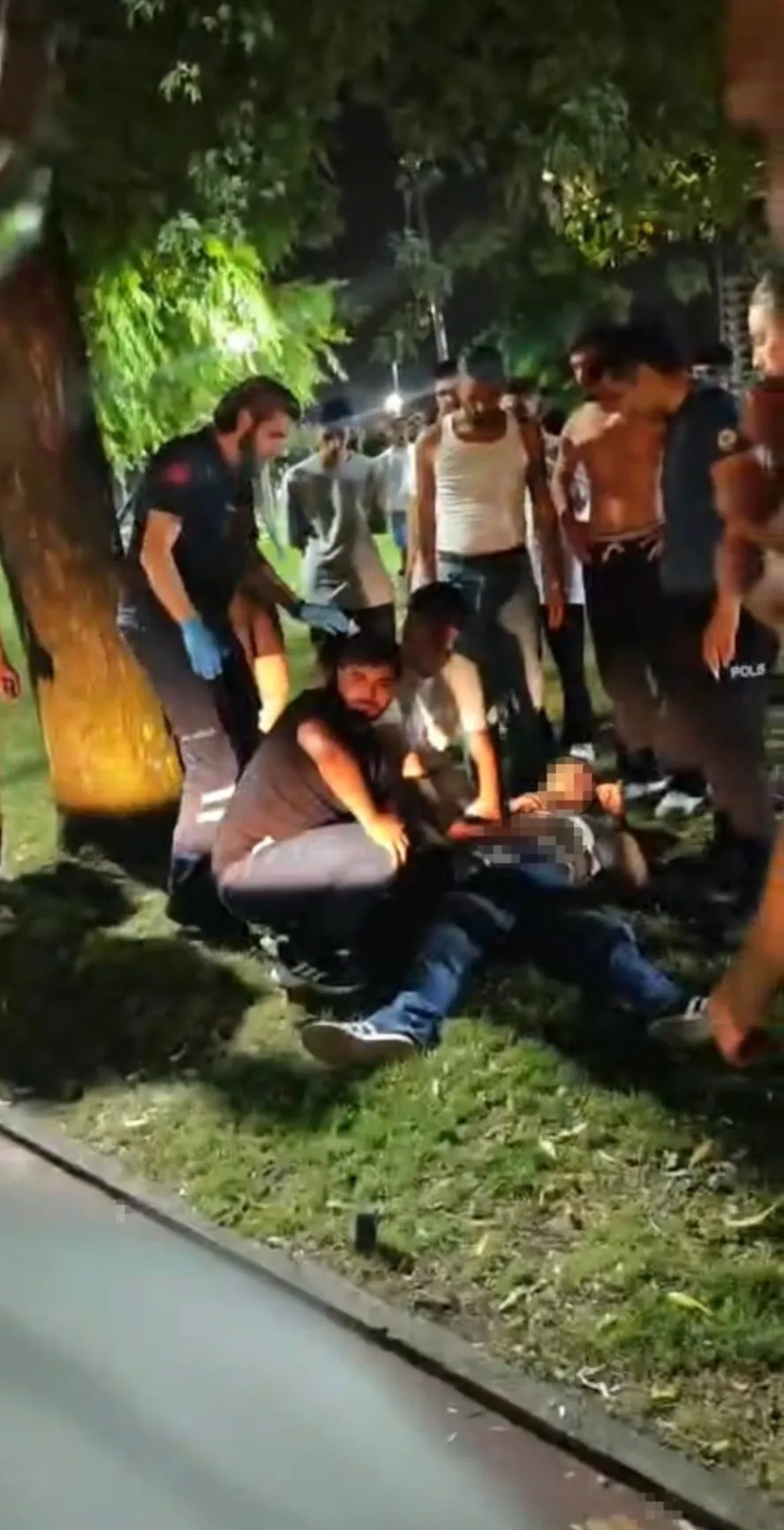 “Yan baktın” kavgası kanlı bitti: 1 Yaralı