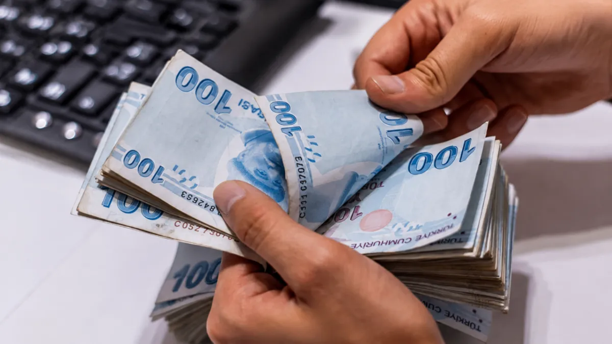 Milyonlarca emeklinin beklediği gün geldi