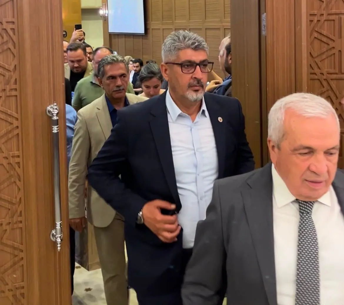 Bursa Büyükşehir Meclisi’nde tansiyon yükseldi: CHP grubu salonu terk etti