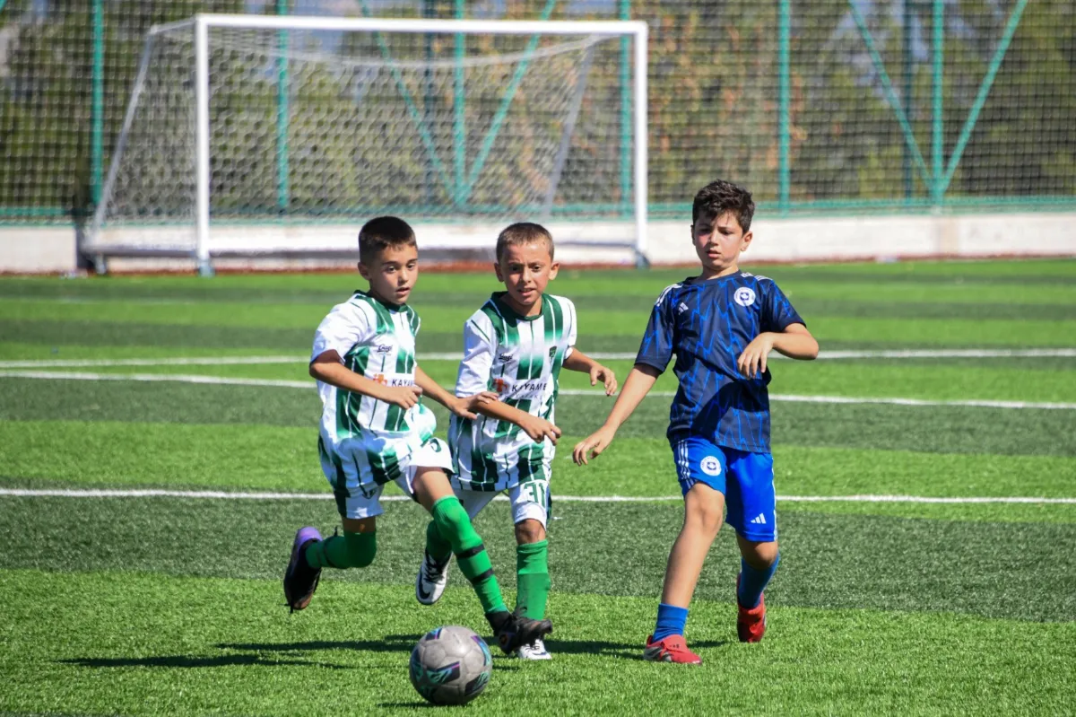 Feyyaz Alptuğ Memişoğulları anısına dostluk turnuvası başladı