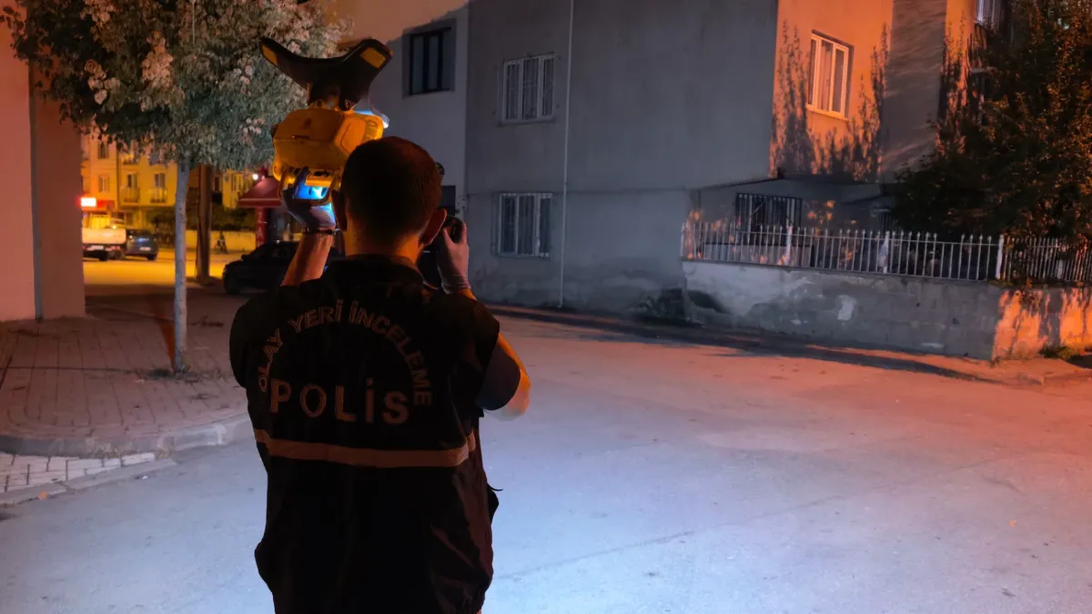 Bursa'da motosikletle gelip husumetlisine tüfekle ateş açtı