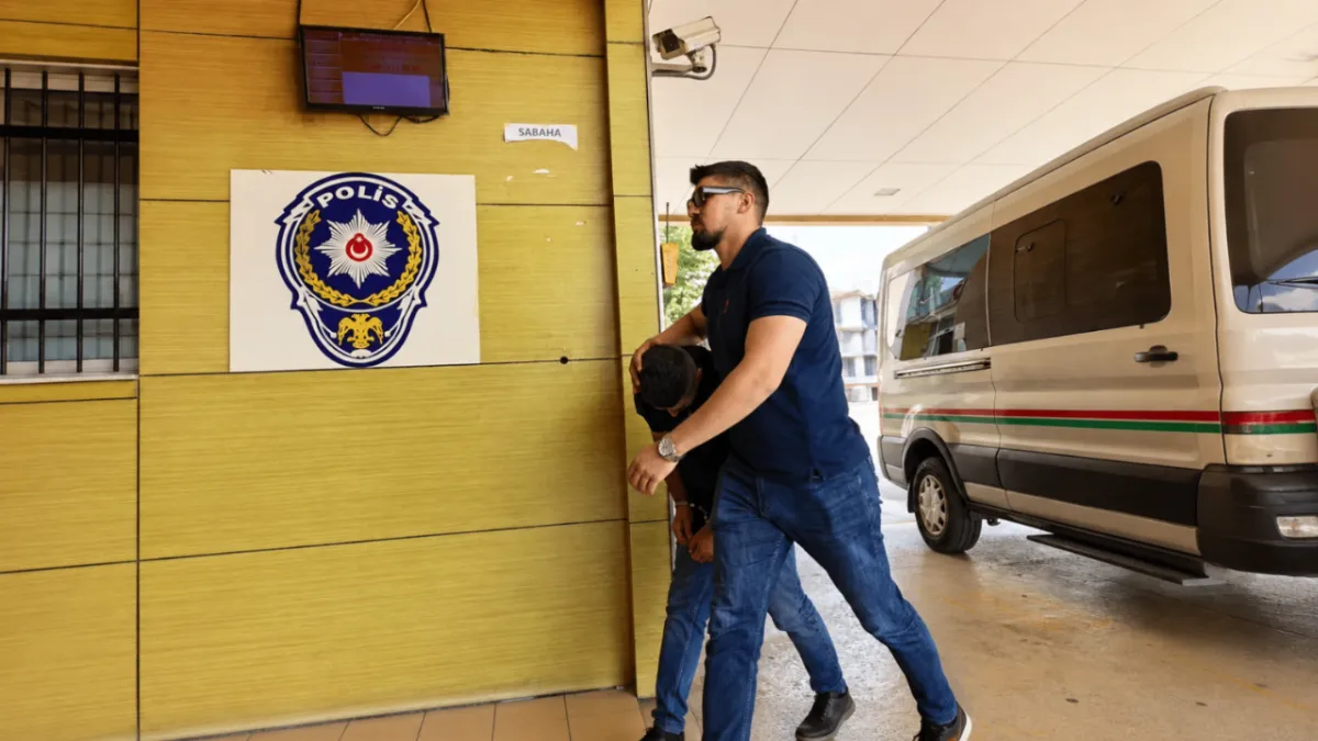 50 suç kaydı bulunan şüpheli uyuşturucuyla yakalandı