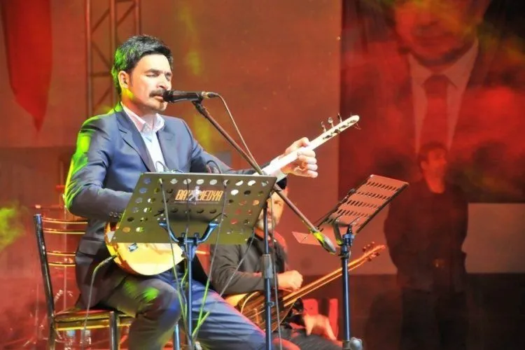 Uğur Işılak Bursa’da sahne alacak 