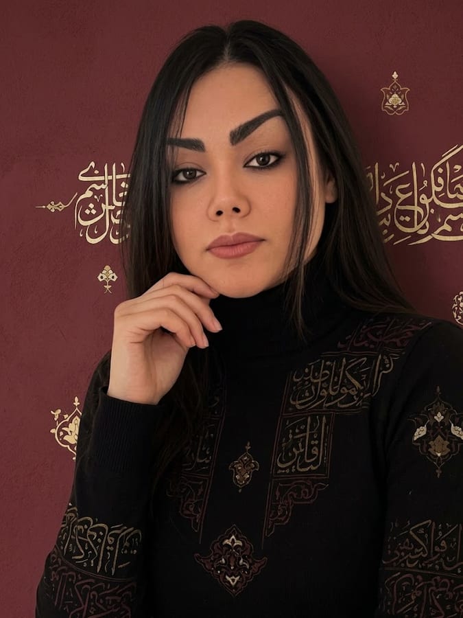 ماندانا گلستان نژاد