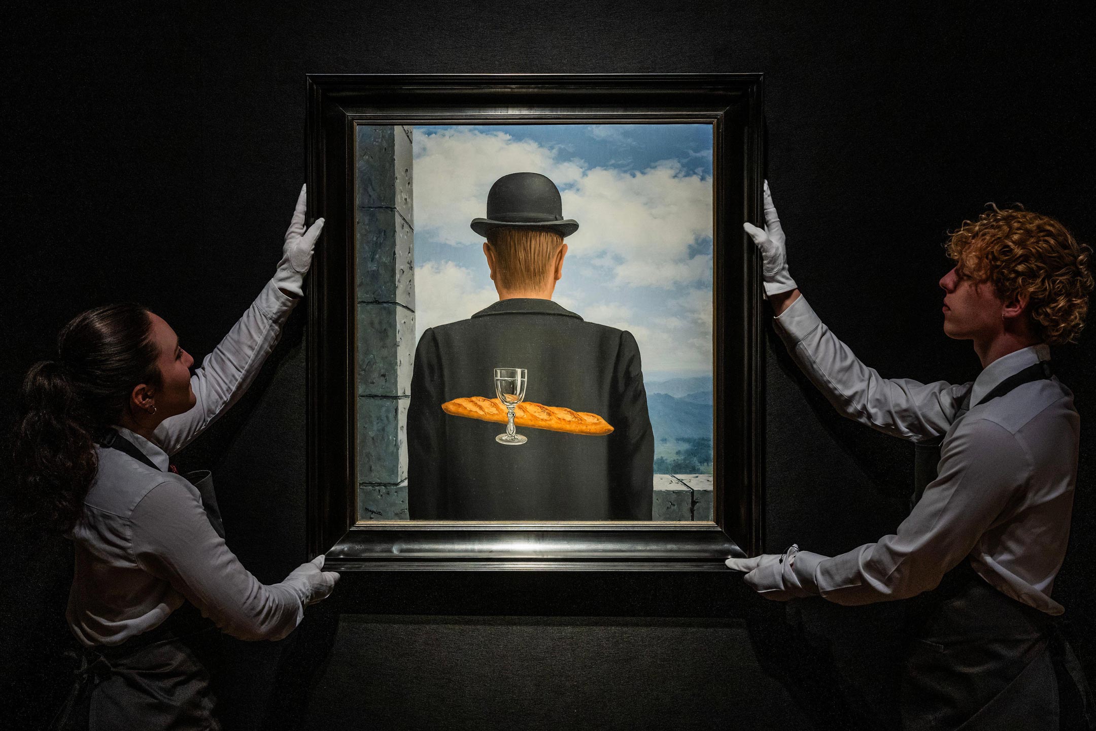 London, UK. 1st Mar, 2024. Rene Magritte, L’ami intime (The Intimate Friend) (1958, estimate: £30,000,000-50,000,000) – A preview of The Art of the Surreal Evening Sale which include 112 lots, over half appearing for the first time at auction, at Christie's.