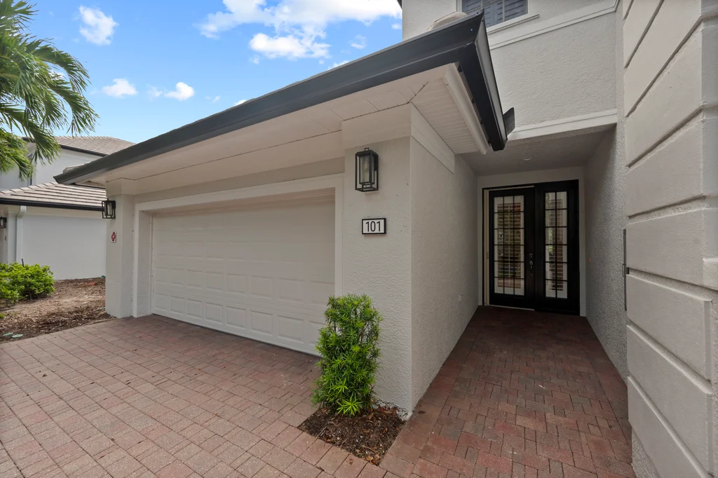 2 Car Garage
