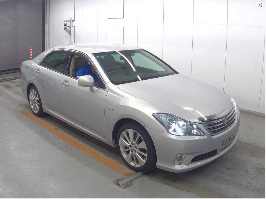 2010 Toyota Crown Hybrid