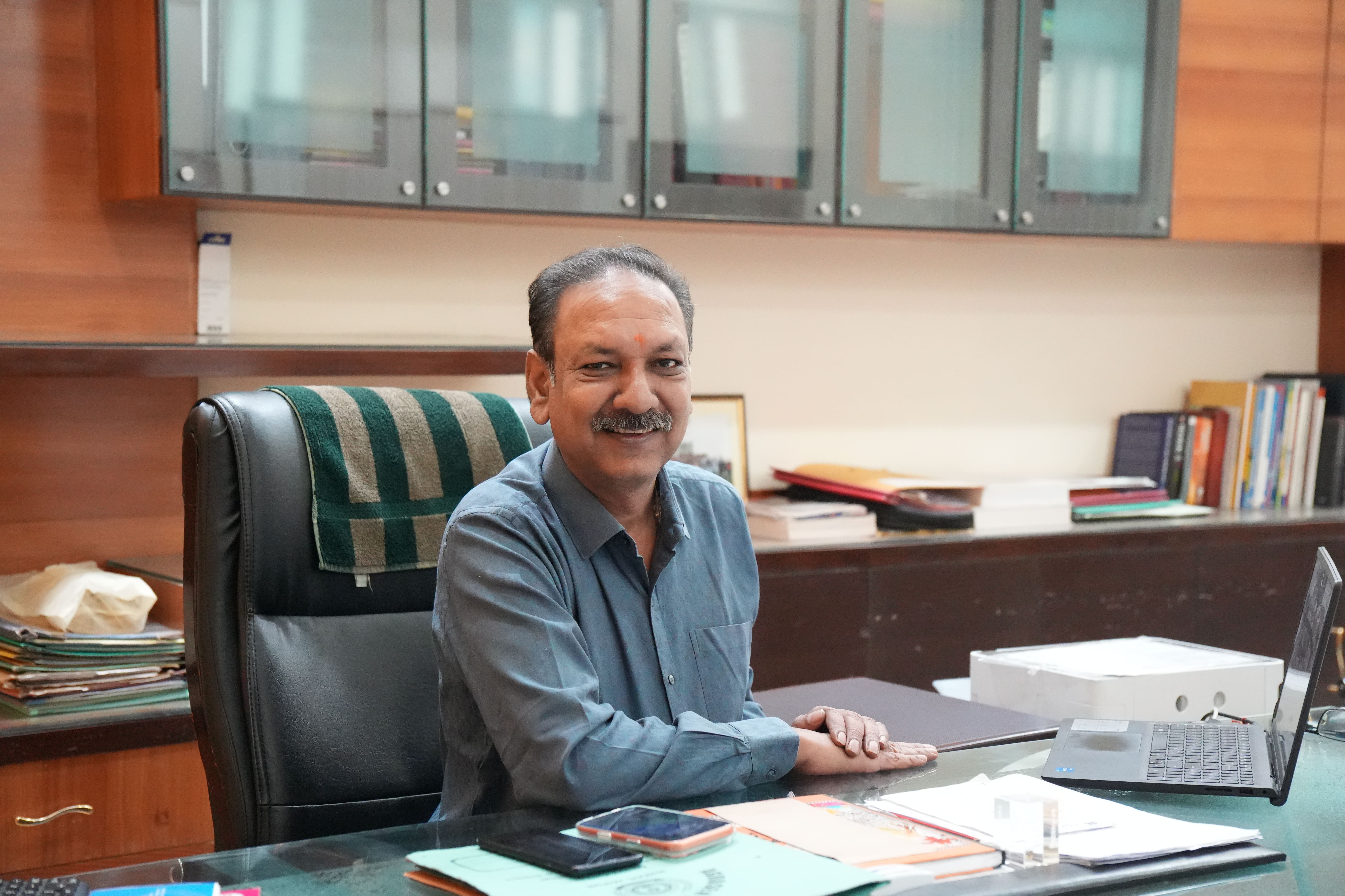 Mr. Harish Saraogi