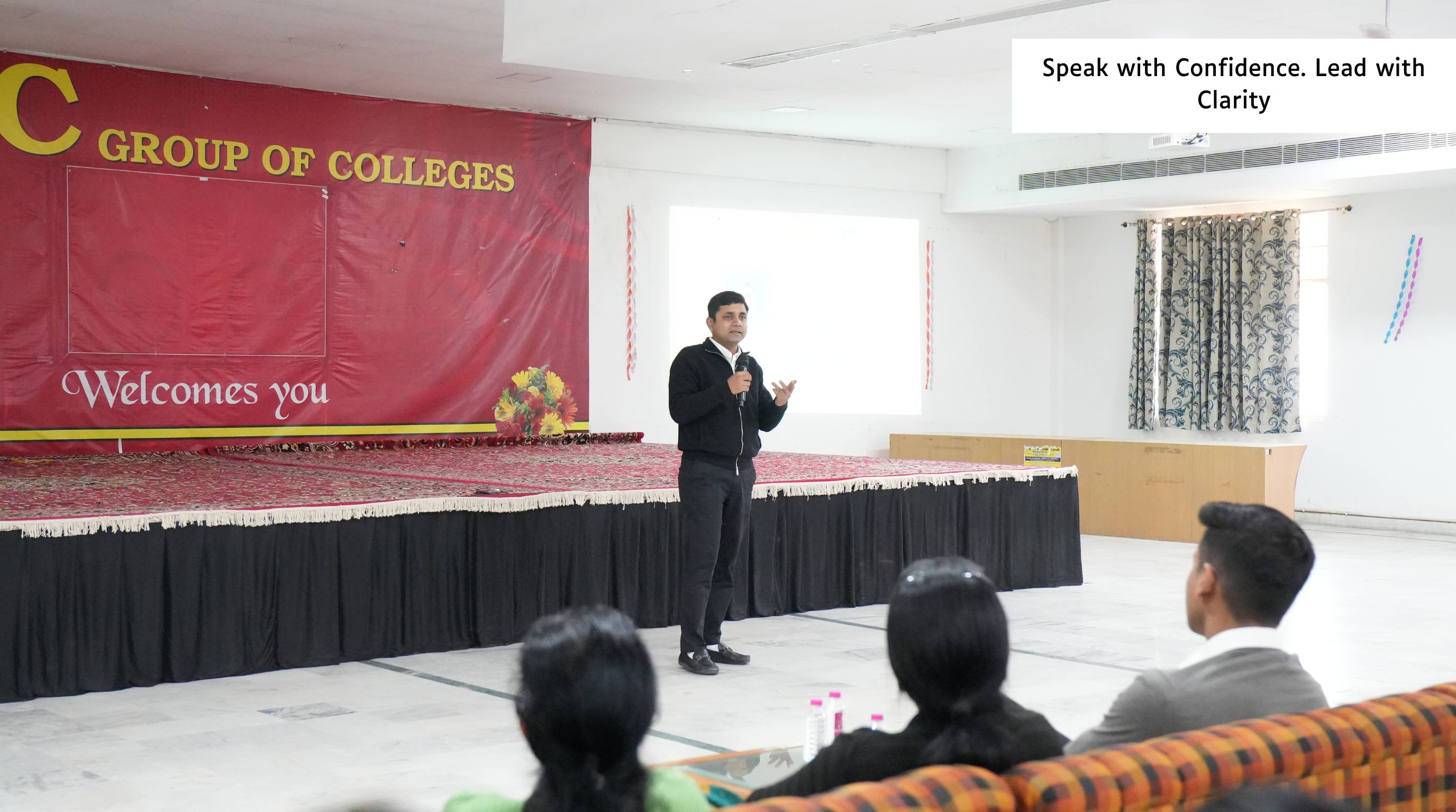 Public Speaking Tips for Engineering Students at Jaipur Engineering College
