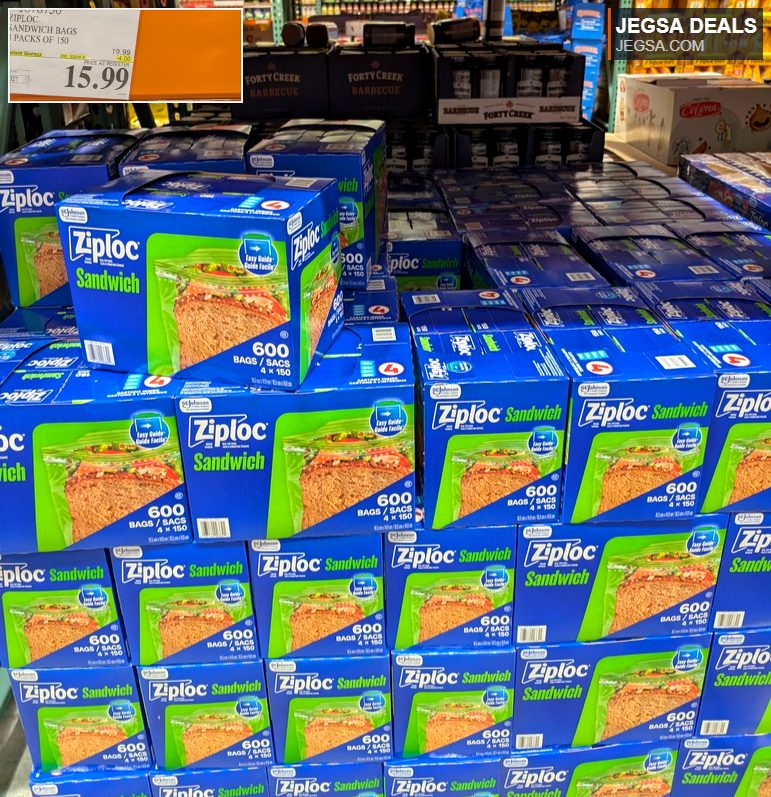 Bulk pack of Ziploc Sandwich Bags with 600 total bags, ideal for food storage and meal prep, available at Costco.