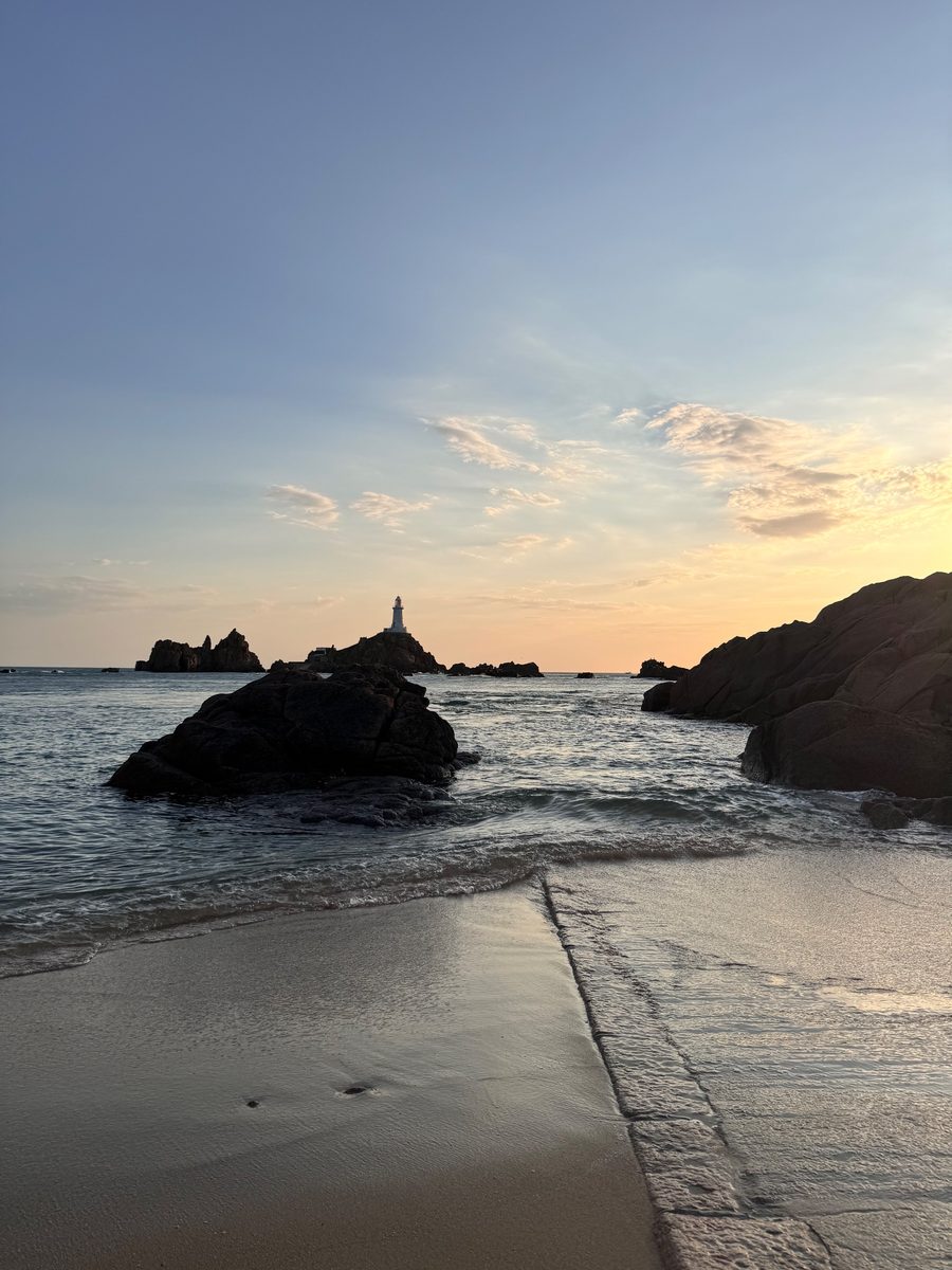 Corbière Lighthouse, photographed by Vannessa