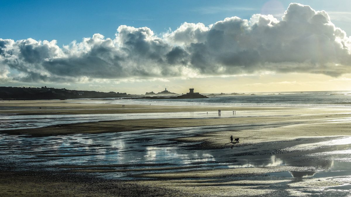 St Ouen's Bay, photographed by Odian