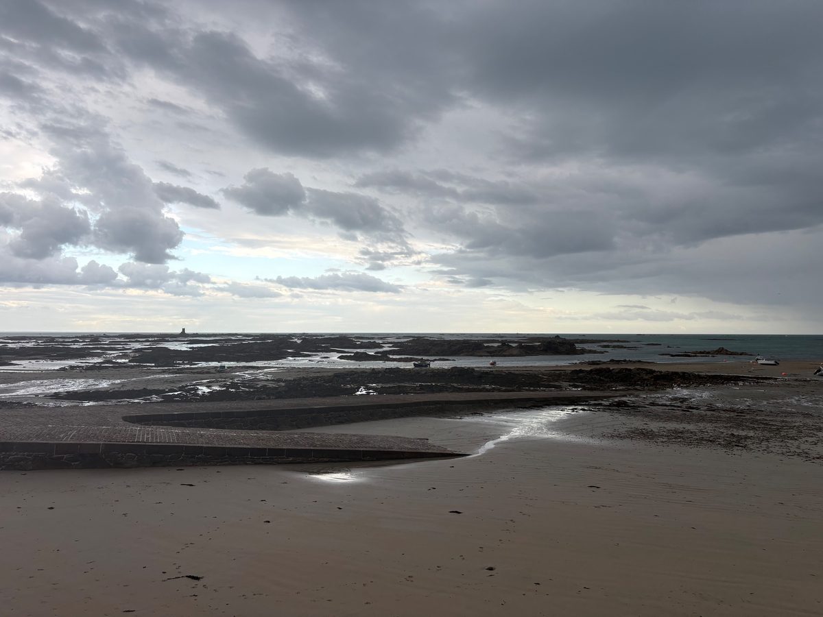 La Rocque / Seymour, photographed by Holly