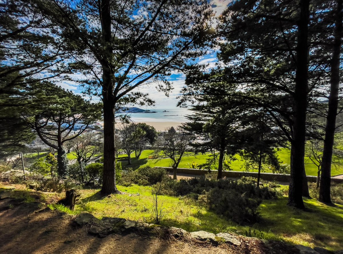 St Brelade's Bay, photographed by Vic