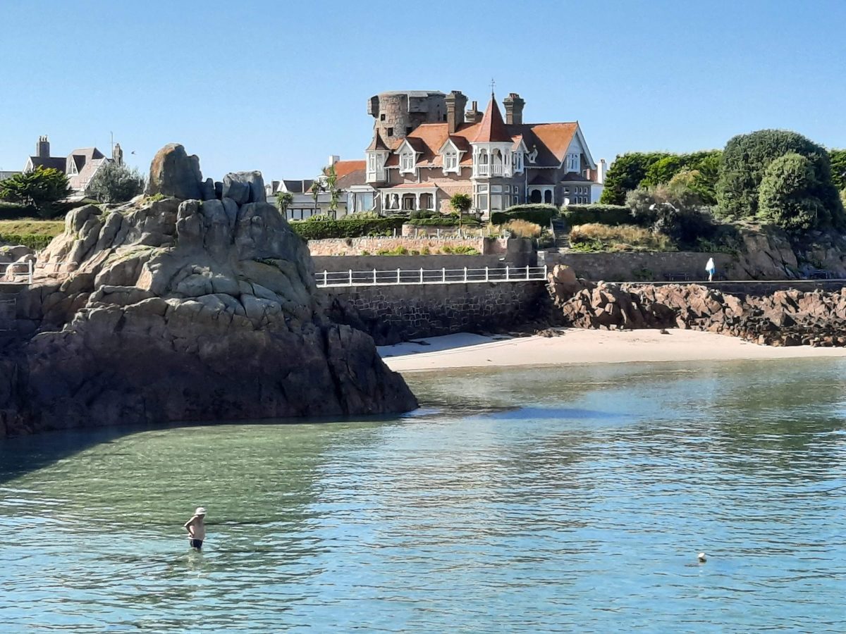 La Rocque / Seymour, photographed by Fiona