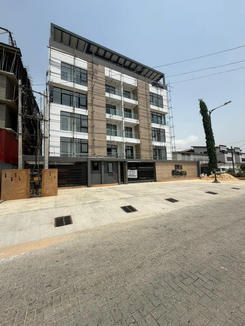 2-Bed Serviced Apartment - Lekki Phase 1 image 1